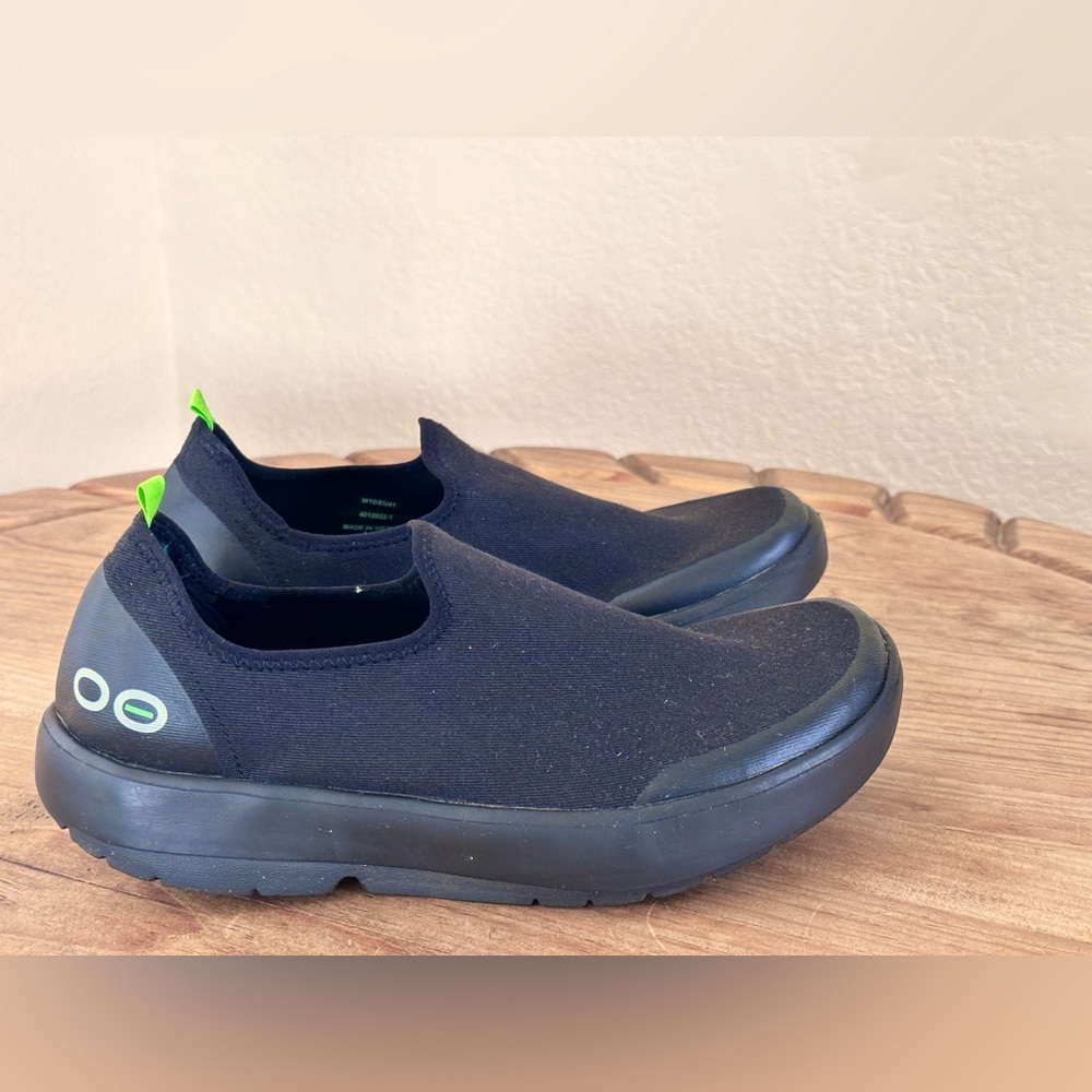 OOFOS OOmg EEZgo Low Sport shoe W 10/EU 41